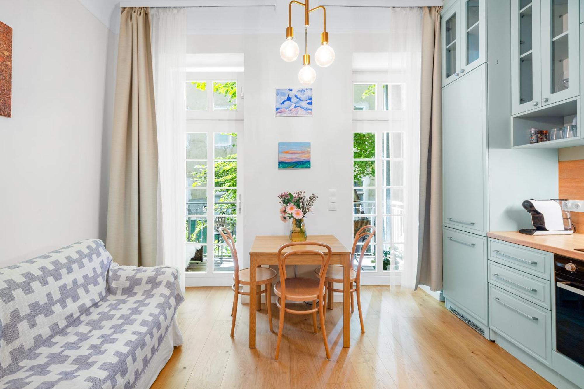 Central Vienna Apartment With Garden View Buitenkant foto